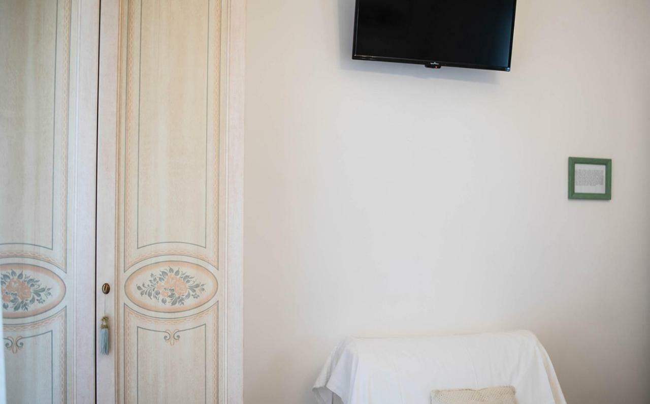 B&B Liola Патти Экстерьер фото