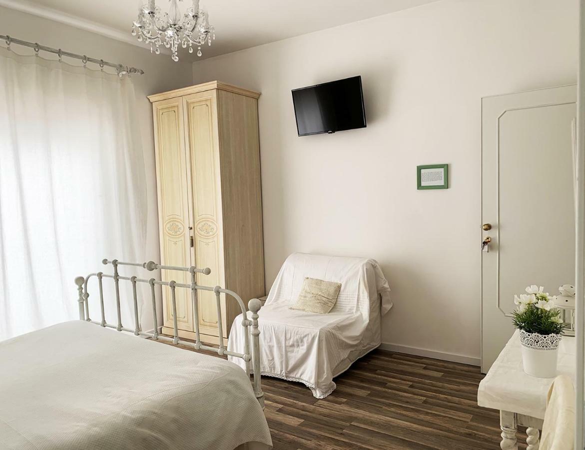B&B Liola Патти Экстерьер фото